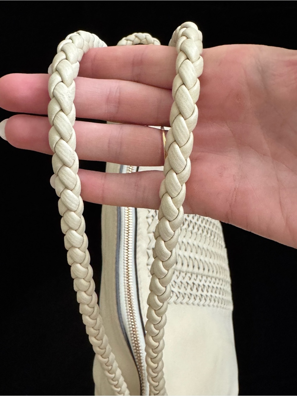 🔹 NEVER USED Vintage GUCCI Cream Lambskin Woven Bamboo Tassel Shoulder Bag - Picture 6 of 16
